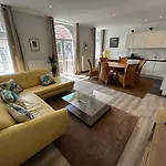 Belle Epoque Holidays Apartamento