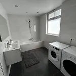 Belle Epoque Holidays Apartamento *