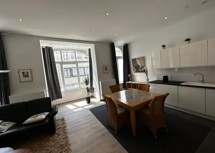 Belle Epoque Holidays Appartement *